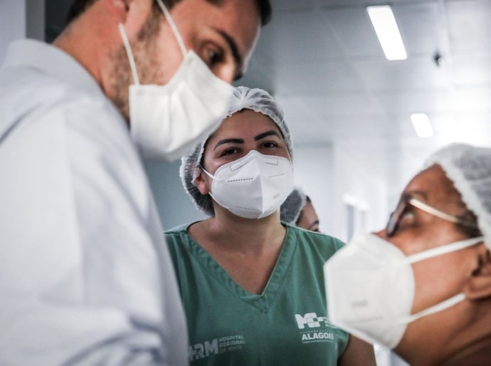 Aprovado projeto de lei de Alexandre Ayres que reconhece trabalho dos profissionais que atuaram na pandemia
