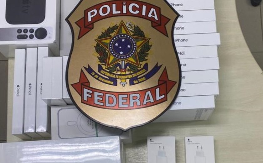 PF prende em flagrante homem com mala cheia de produtos da Apple