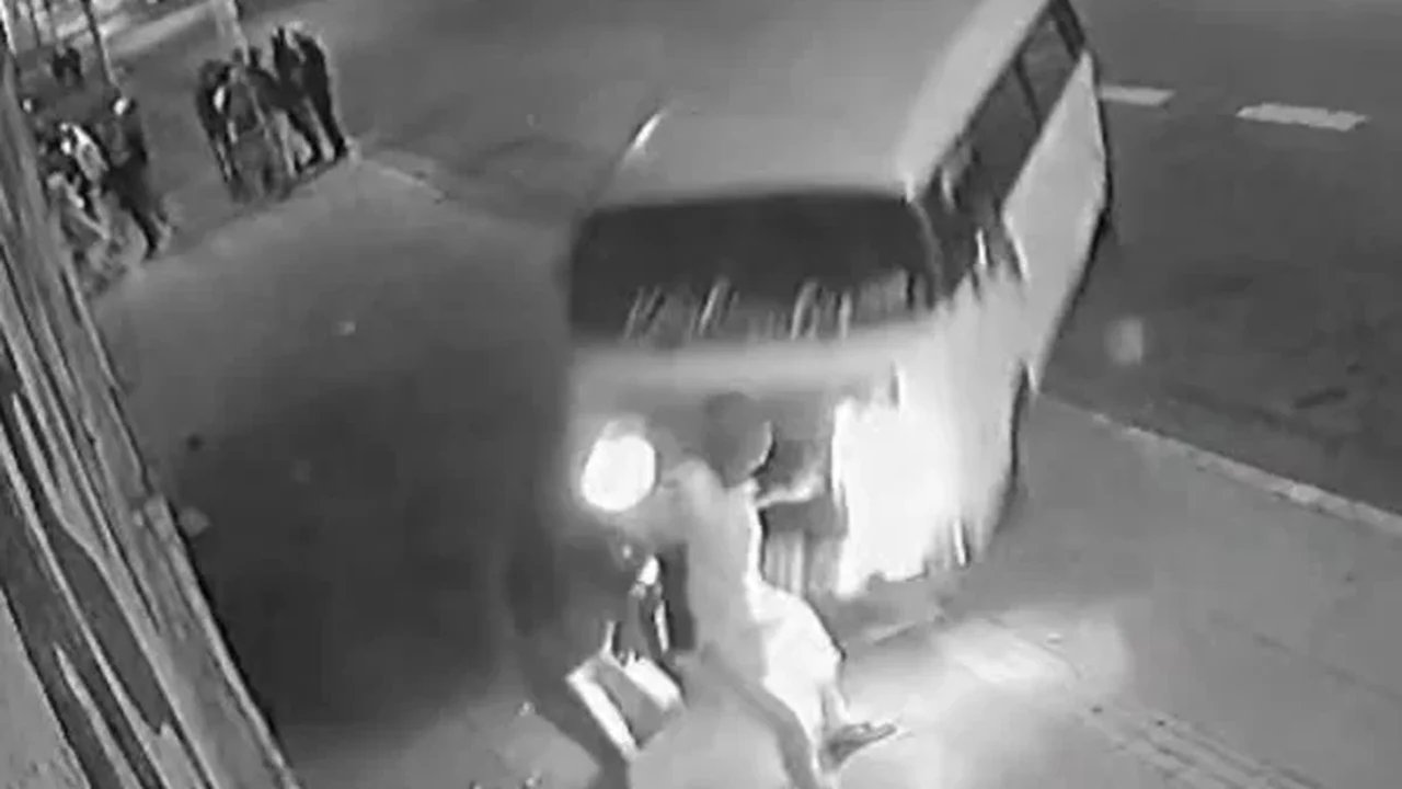 Veículo sobe a calçada, atropela e mata mãe e bebê em São Paulo; vídeo
