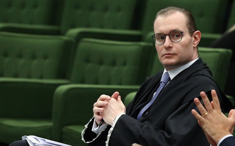 Senado sabatina e vota indicação de Zanin ao STF em 21 de junho