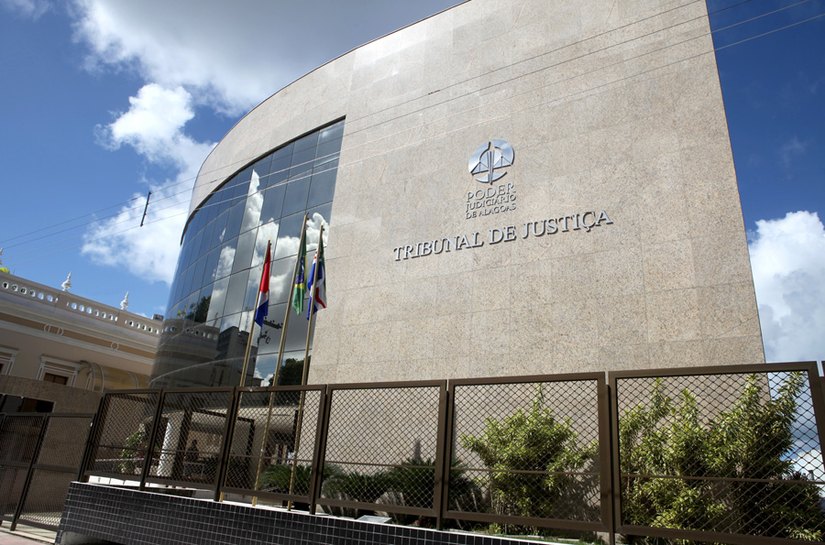 TJ cumpre resolução que estabelece priorização de pessoal no primeiro grau