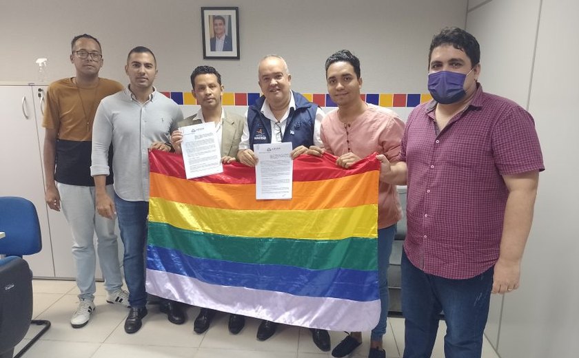 Assistência Social firma Termo de Fomento com o Grupo Gay de Maceió para capacitar pessoas LGBTQIA+