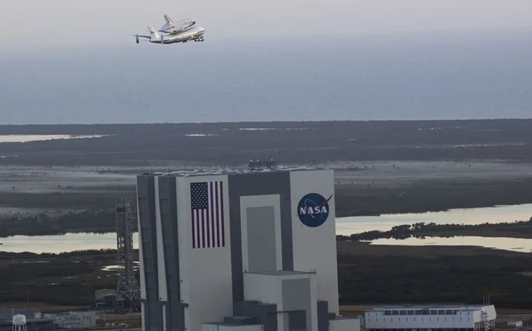 Nasa detecta buraco negro de categoria rara devorando estrela; veja vídeo
