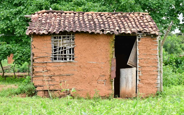 FPI flagra situação precária em aldeia indígena no município de Palmeira dos Índios (AL)