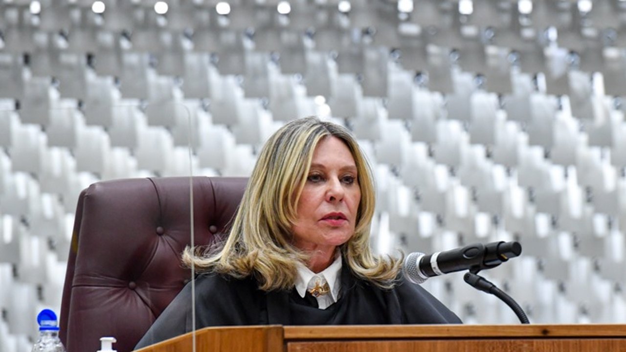 Lindôra volta a pedir que STF torne Moro réu por calúnia contra Gilmar Mendes