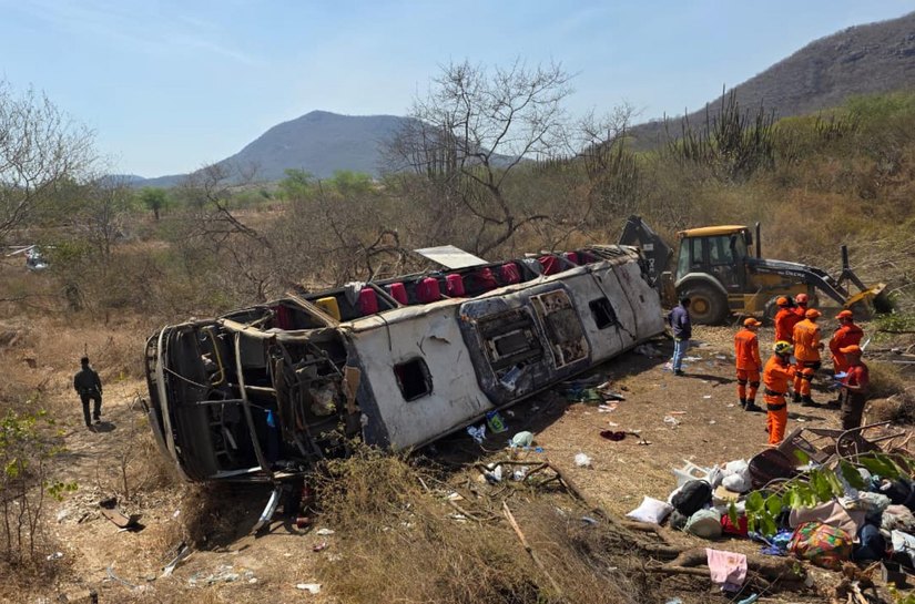 Governador cancela agenda em Belém e concentra ações do Estado no atendimento às vítimas do acidente em Tapera