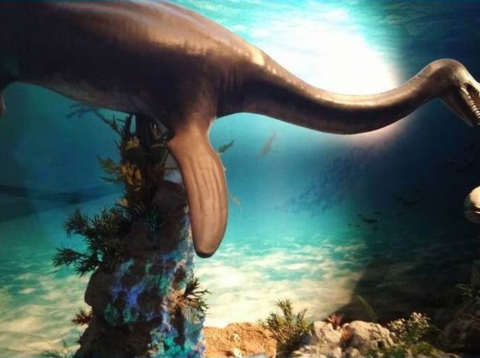 “Gigantes Marinhos” recria no Parque Shopping mundo pré-histórico submerso