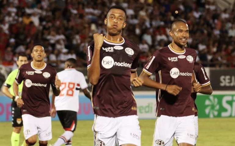 São Paulo perde liderança para a Ferroviária na Copinha e Grêmio goleia por 6 a 2