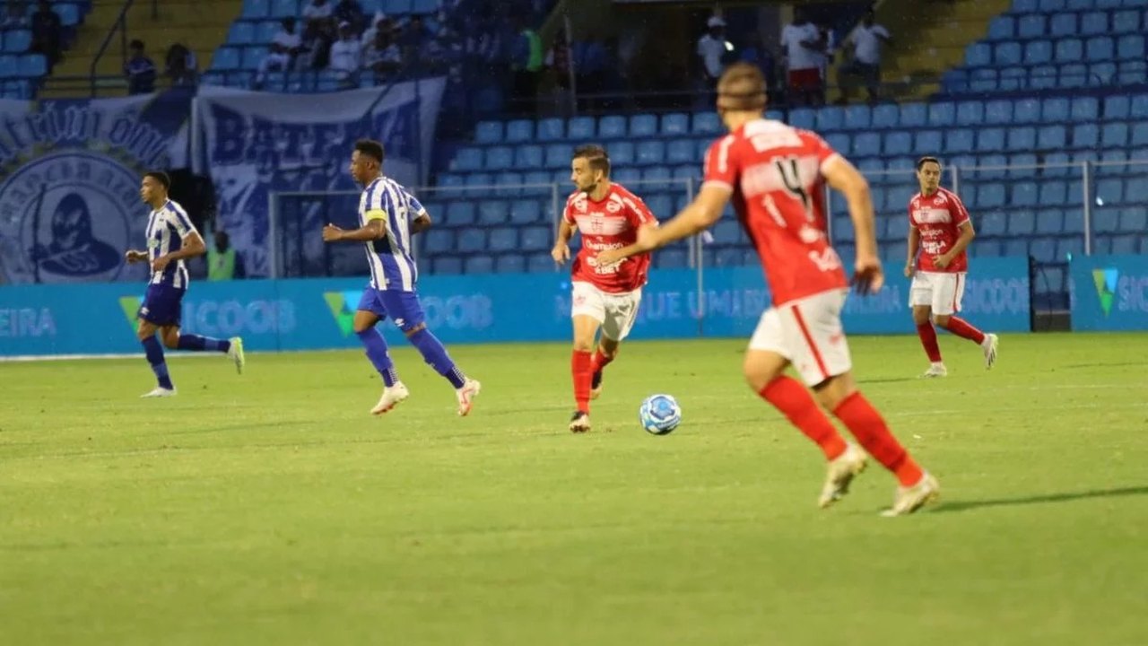 CRB busca igualdade contra Avaí, mas encerra sonho de acesso