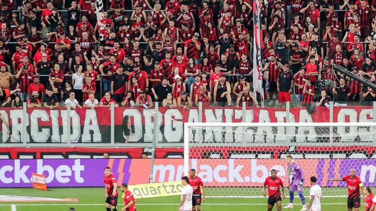 Petraglia volta ao comando para transformar Athletico-PR em SAF: 'Entre maiores das Américas'