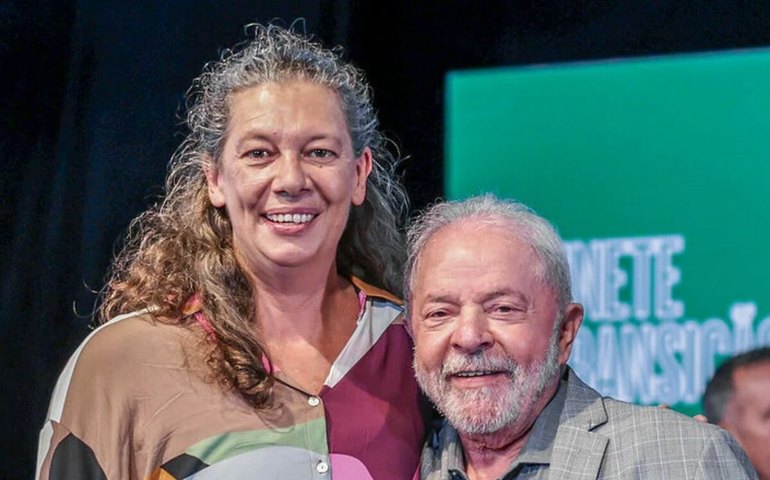 Lula deve receber Ana Moser, segunda ministra demitida do governo para dar lugar ao Centrão