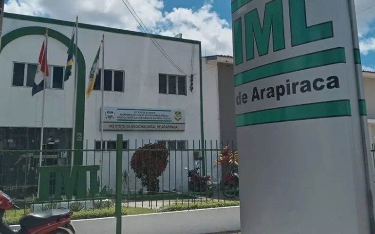 Idoso é encontrado morto dentro de casa em Santana do Ipanema