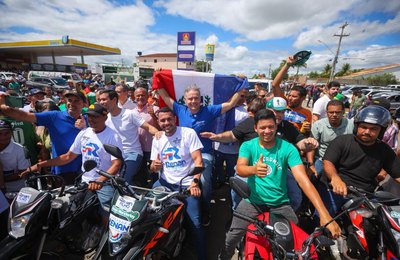 Renan Filho em Estrela de Alagoas: "Encontrei as ruas tomadas pelo povo"