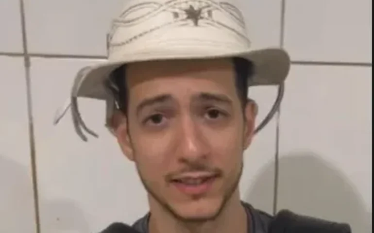 Acidente na BR-104 tira a vida de cantor paraibano de 27 anos