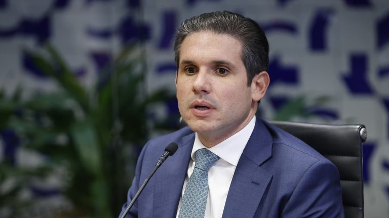 INSS: Motta adia apreciação de PL de proibição de descontos após críticas de governistas