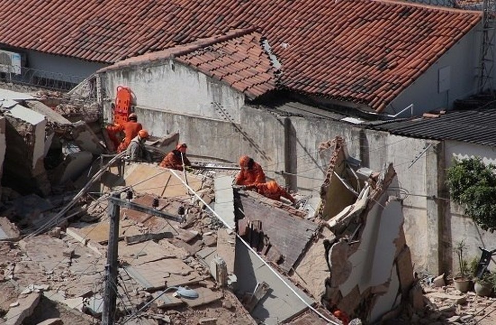 escombros Ceará