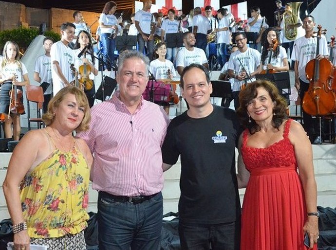 Concerto Natalino e apresentações culturais marcam a abertura do Natal em Coruripe