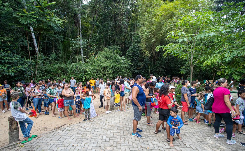 Caça aos ovos leva mais de 500 pessoas ao Parque Municipal de Maceió