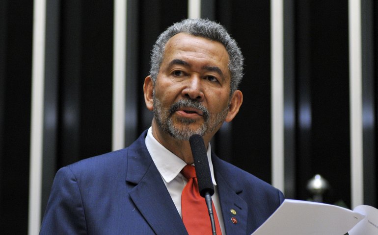 Paulão anuncia entrega de equipamentos para 22 conselhos tutelares de AL