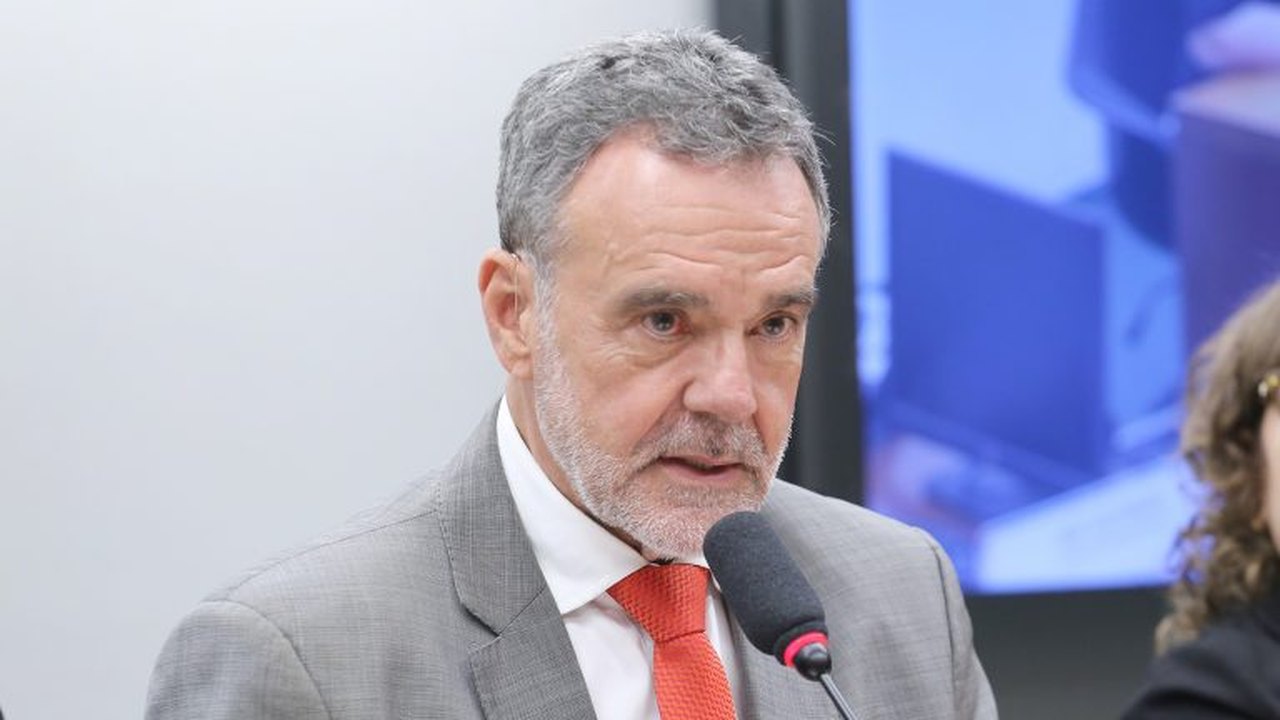 Relator critica uso do FGTS para quitar dívidas; veja entrevista