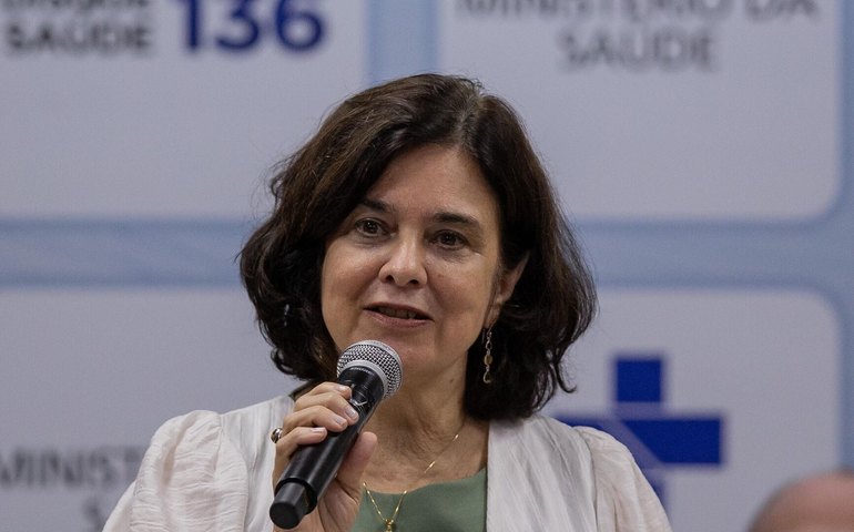 Lula decide substituir Nísia Trindade por Alexandre Padilha no Ministério da Saúde, diz mídia