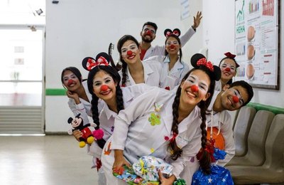 Projeto Sorriso de Plantão abre seleção para voluntários; universitários têm até o dia 20 de maio para se inscrever  