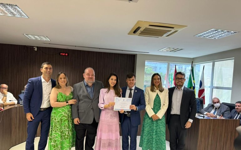 Cristiana Maya assume a presidência da Comissão da Mulher Advogada na OAB-AL