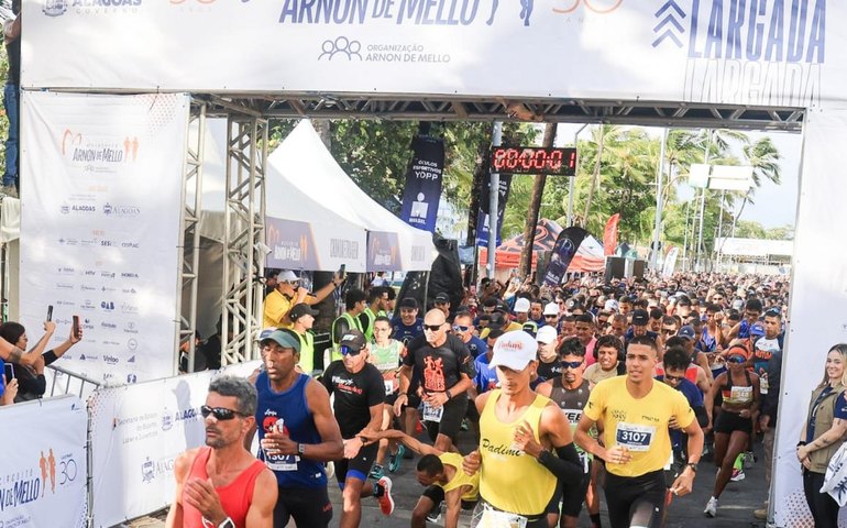 Trezentos doadores de sangue do Hemoal participam do IV Circuito Arnon de Mello de Corrida