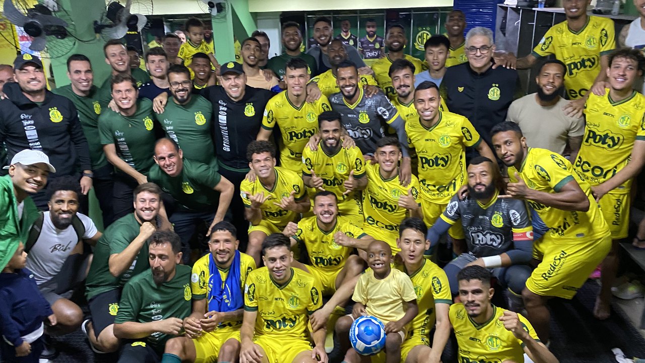 Com polêmica do VAR, Mirassol bate a Ponte Preta com dois gols de pênalti de Zé Roberto