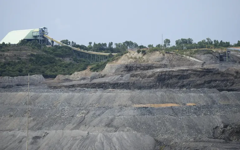 Terras raras: Brasil pode ficar apenas com resíduos se não houver regulação estratégica, alerta especialista