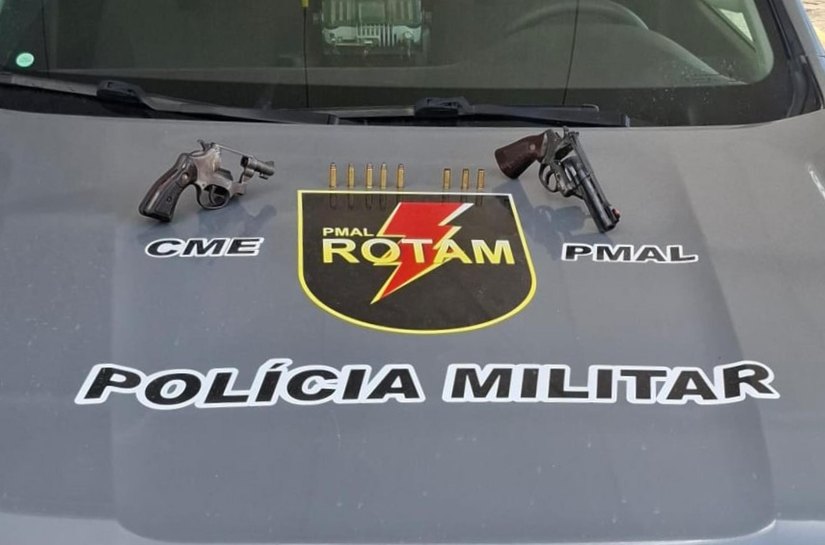 PM apreende duas armas e localiza suspeitos de homicídio em Maceió