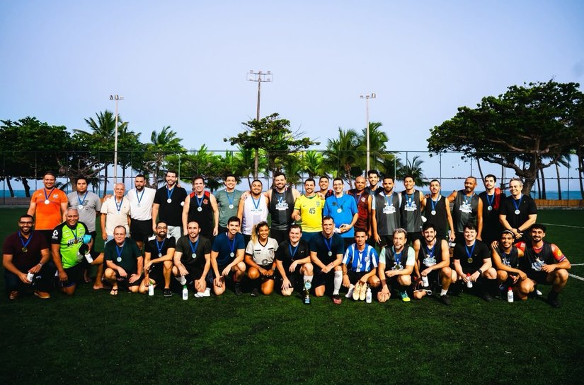 Seminfra e Iplam realizam jogo de futebol em homenagem ao Dia dos Pais na Areninha Pajuçara