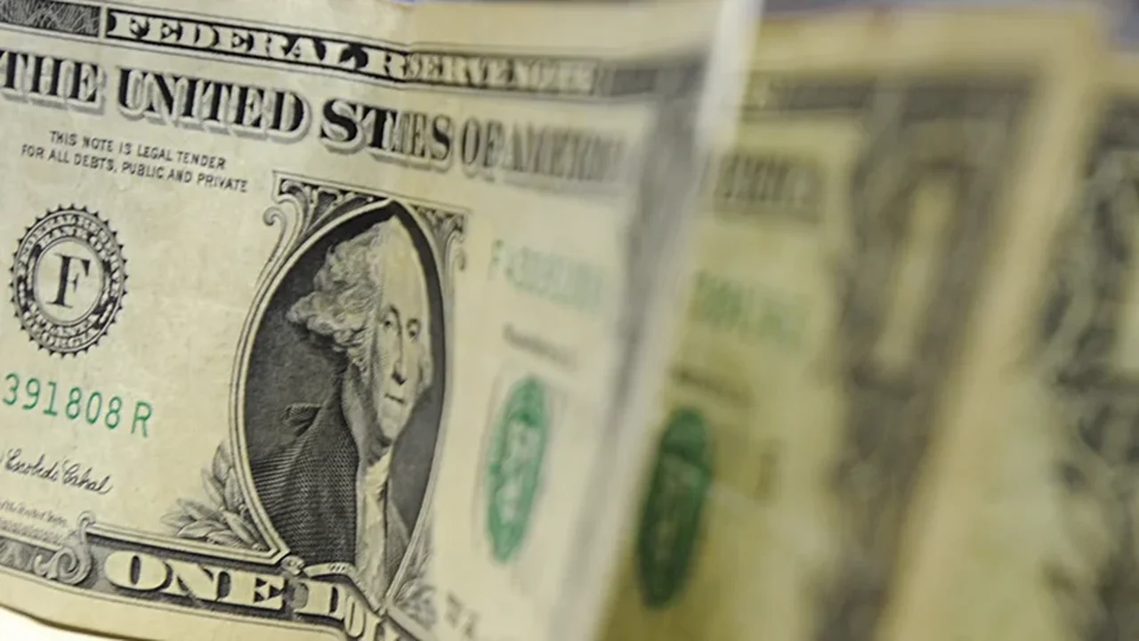 Proibição sobre US$ 1 bilhão em importações canadenses entra em vigor nos EUA