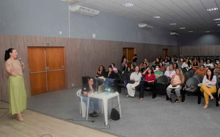 Secretaria de Saúde promove workshop estadual sobre AIDS