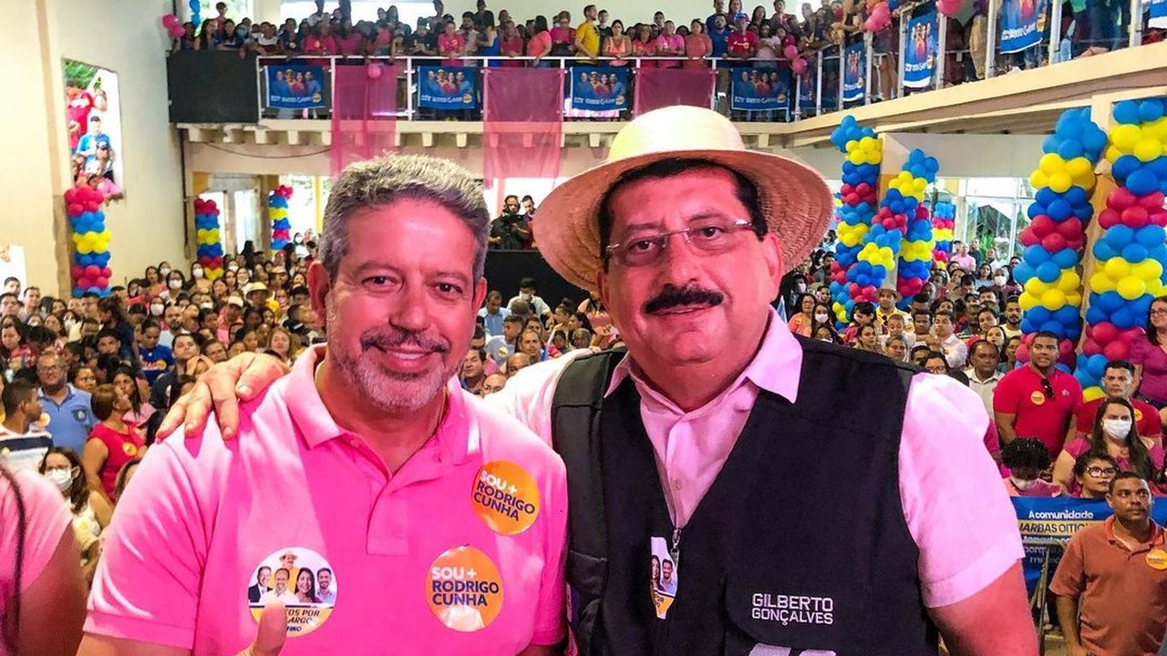 O beco de Lira: Prefeito de Rio Largo suspeito de desvios milionários é protegido de Presidente da Câmara