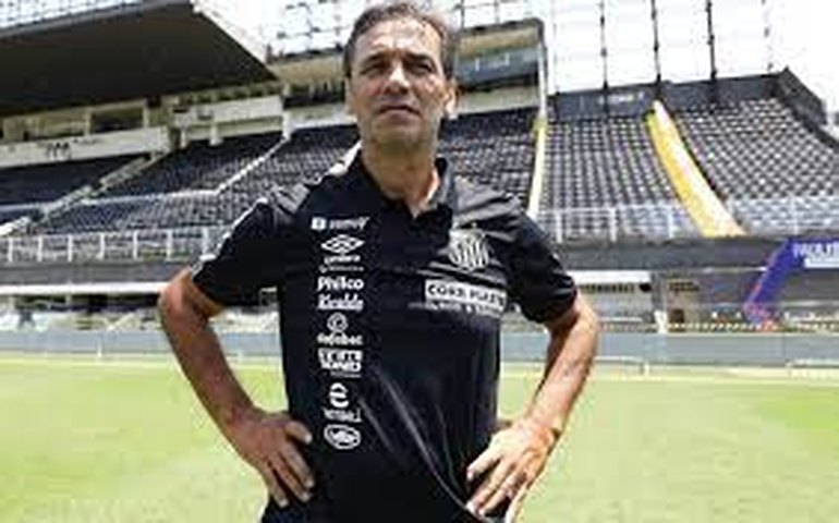 Sob pressão, Santos tem maratona e Bustos cobra fim dos erros contra Corinthians