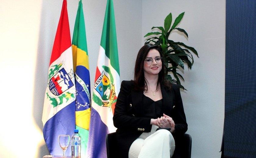 Egressa Cesmac Agreste ministra palestra sobre Direito Policial