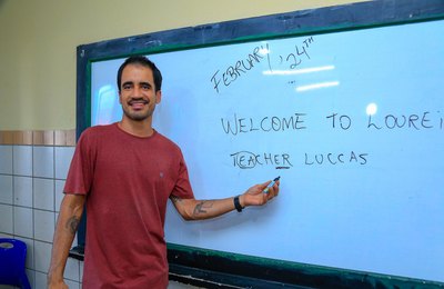 Seduc amplia oferta de cursos de idiomas gratuitos na rede estadual