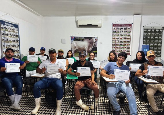 Curso de Inseminação Artificial em Bovinos fortalece a pecuária em Alagoas