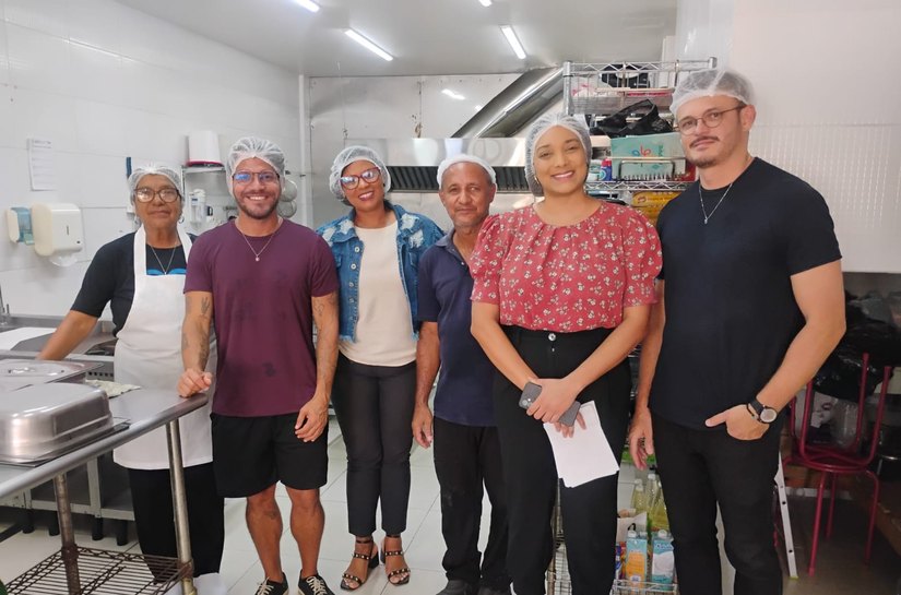 Gastronomia como ferramenta de inclusão: AAPPE capacita famílias e comunidade surda para geração de renda