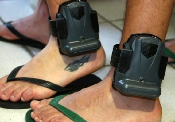 Lei permite o uso de tornozeleira em agressores de mulheres que estão sob medida protetiva de urgência