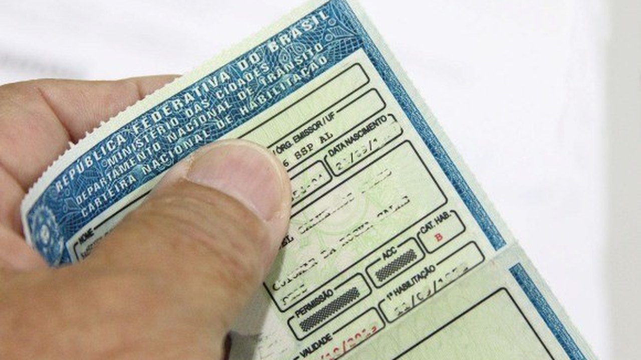 Detran/AL revoga portaria que suspende cadastros da antiga CNH