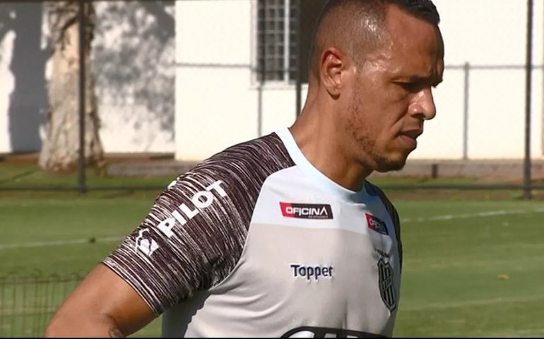 Luís Fabiano espera reunião para definir futuro como dirigente na Ponte Preta