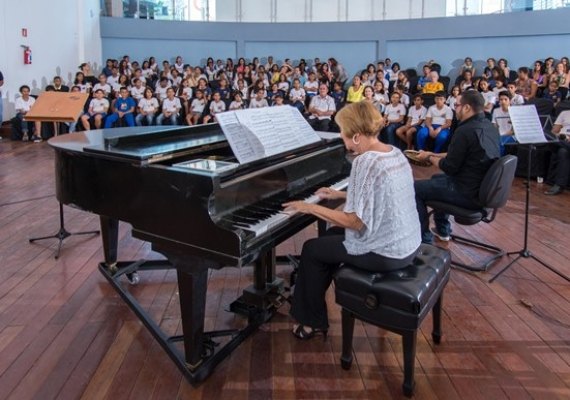 Projeto Quartas Eruditas deste mês apresenta canções natalinas