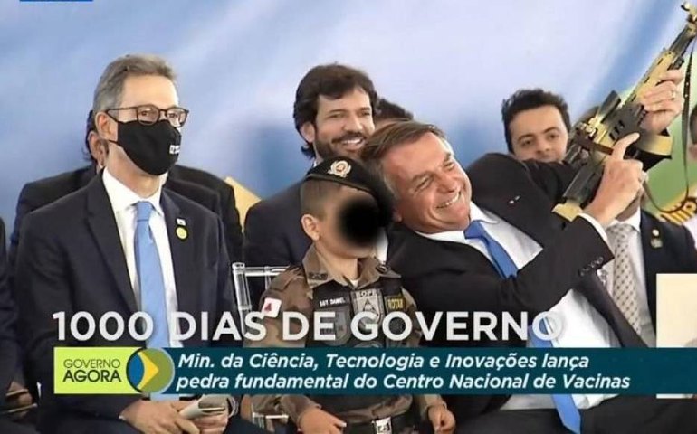 Comitê da ONU condena o uso de crianças fardadas em evento político de Bolsonaro