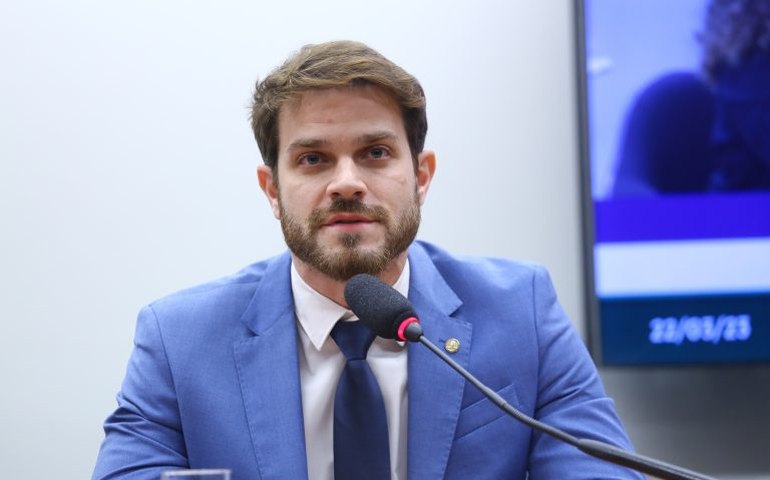 Comissão aprova projeto que prevê BPC em dobro para pessoa com deficiência na ausência dos pais