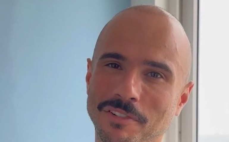 Ed Gama relata ter sido assaltado após pegar número para correr na Meia Maratona do Rio: 'A vida continua'