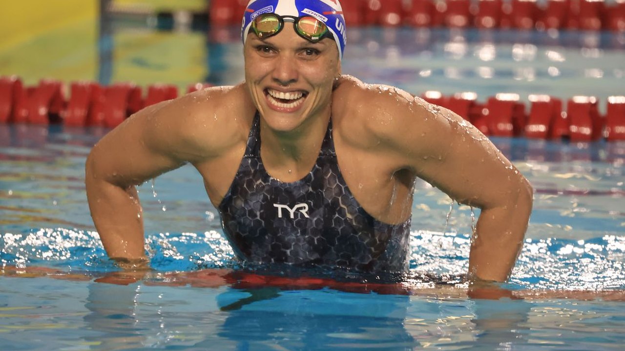 Carol Santiago é ouro em etapa do World Series de natação paralímpica