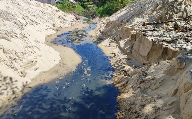 IMA confirma presença de coliformes fecais acima dos parâmetros permitidos em efluente lançado na Praia das Conchas