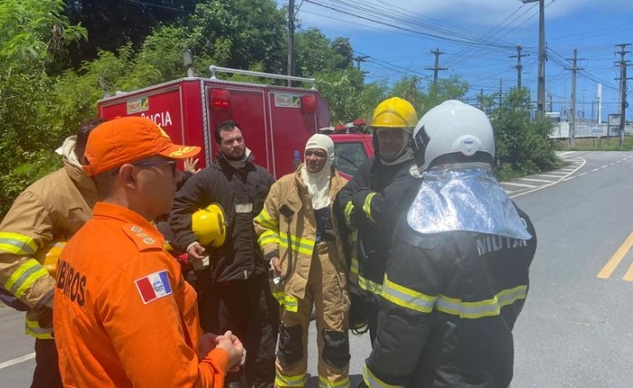 Corpo de Bombeiros é acionado para conter incêndio 